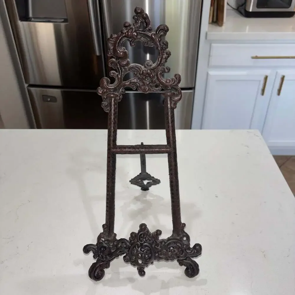Vintage Ornate Cast Iron Decorative Tabletop Picture/Book Display Easel